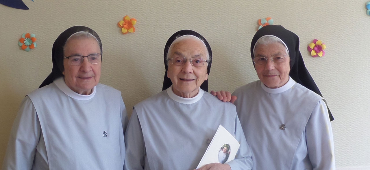 DIOS ESTÁ SIEMPRE PRESENTE Y ES FIEL - JUBILEO DE 60 AÑOS DE VIDA RELIGIOSA DE SOR MICHÈLE LIATZOU